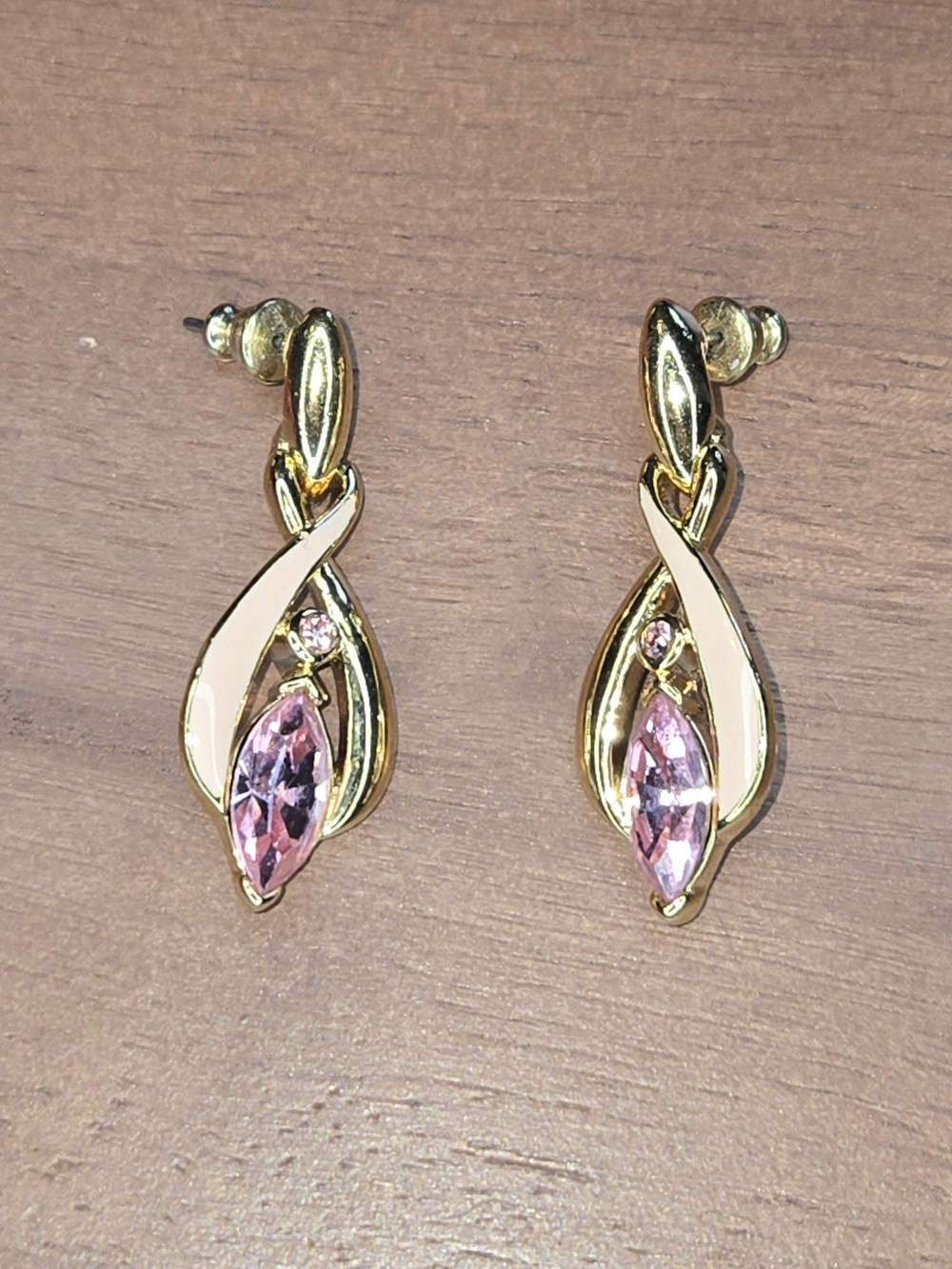 Vintage Trifari Pink Rhinestone Rose Enamel Earrings Gold Tone Dangle Drop